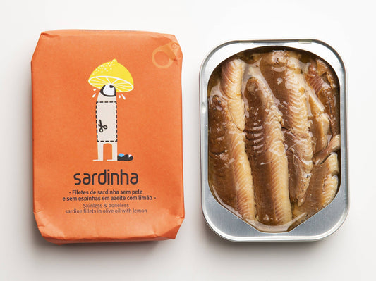 Sardinha Skinless and boneless sardine fillets with lemon