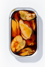 Load image into Gallery viewer, Luliña Mussels in Pickled Sauce - 8/12 Medium Pieces
