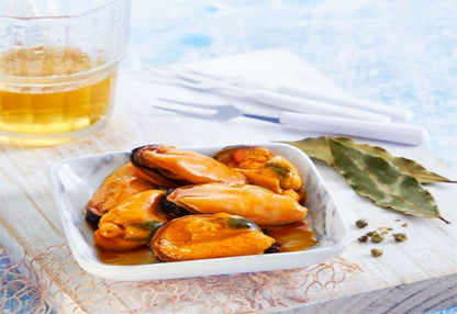 Los Peperetes Mussels in Pickled Sauce - Spanish Pig
