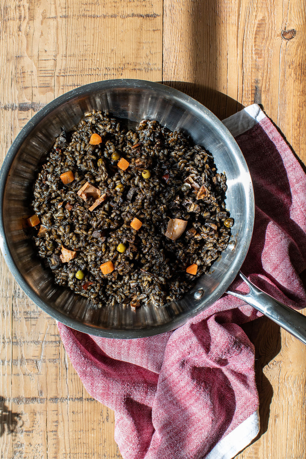 Spanish Seafood Black Rice Paella Kit By Conservas Cambados