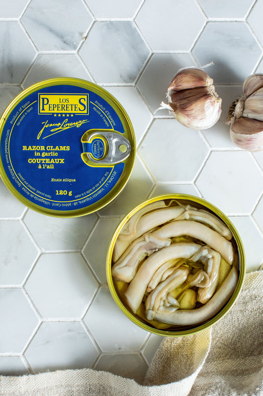 Los Peperetes Razor Shell Clams in Extra Virgin Olive Oil and Garlic
