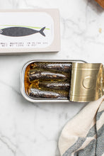 Load image into Gallery viewer, Jose Gourmet Small Mackerel in Olive Oil
