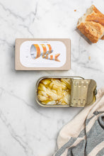 Load image into Gallery viewer, Jose Gourmet Codfish in Olive Oil and Garlic
