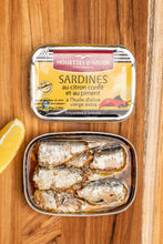 Load image into Gallery viewer, Les Mouettes d&#39;Arvor Sardines with Lemon Confit and Chili Pepper
