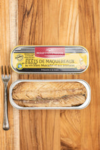 Load image into Gallery viewer, Les Mouettes d&#39;Arvor Mackerel in Muscadet Wine &amp; Herbs
