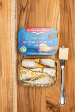 Load image into Gallery viewer, Les Mouettes d&#39;Arvor Sardines with Butter and Guérande Salt
