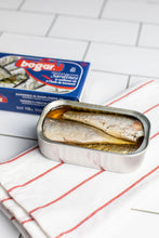 Load image into Gallery viewer, Sardines in Spicy Sunflower Oil By Bogar

