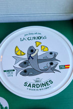 Load image into Gallery viewer, La Curiosa Sardine Gift Box (480g)

